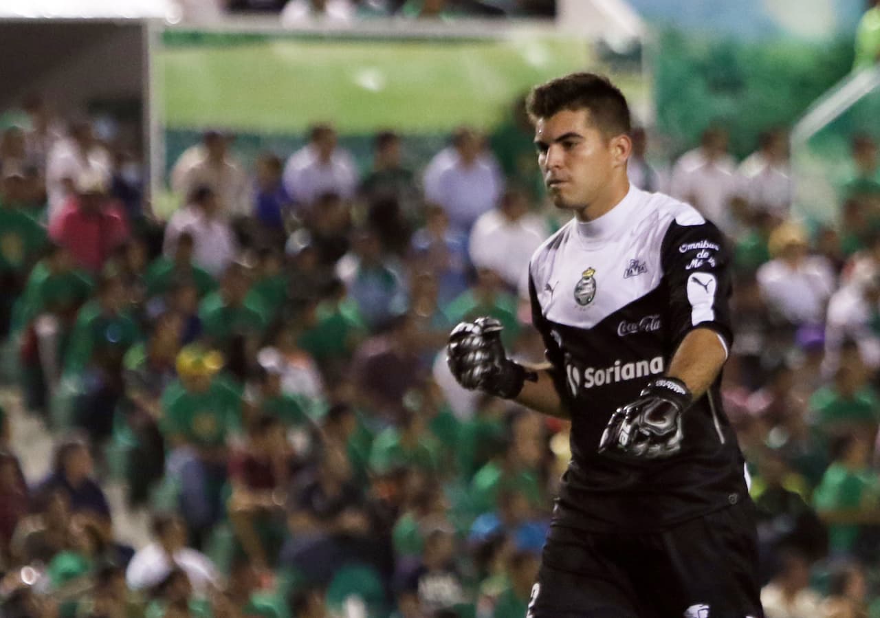 Julio González – En el Apertura 2015, Julio y los Santos buscaron defender el título obtenido en el Clausura 2015, aunque los Guerreros no clasificaron a la Liguilla.
<br>