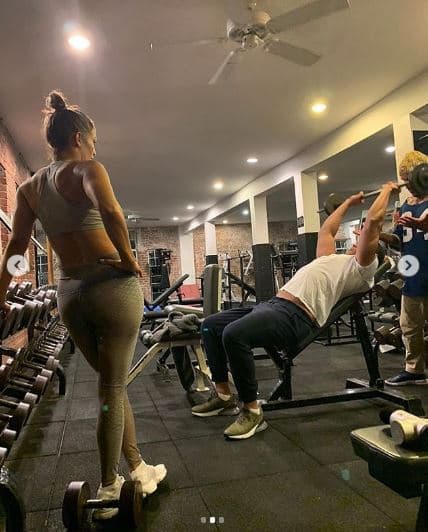 "Equipo soñado", escribió el empresario de 43 años de edad junto a una serie de imágenes donde mostró cómo se ejercitan.