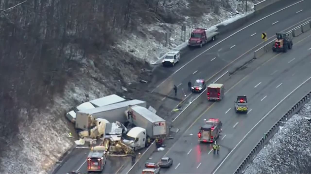 5 personas mueren y decenas son hospitalizadas en accidente múltiple en el Pennsylvania Turnpike