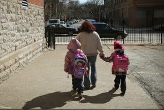 El índice de pobreza entre hispanos se mantiene