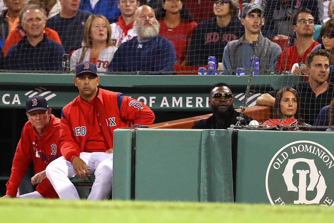 Por otro lado, a mediados de enero de este mismo año 2020, Alex Cora fue despedido de los Boston Red Sox por verse involucrado en múltiples controversias de robo de señales.