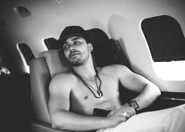 Las seguidoras del cantante Prince Royce son las más felices con las fotos que comparte el dominicano, pues en general, siempre presume su buen cuerpo.