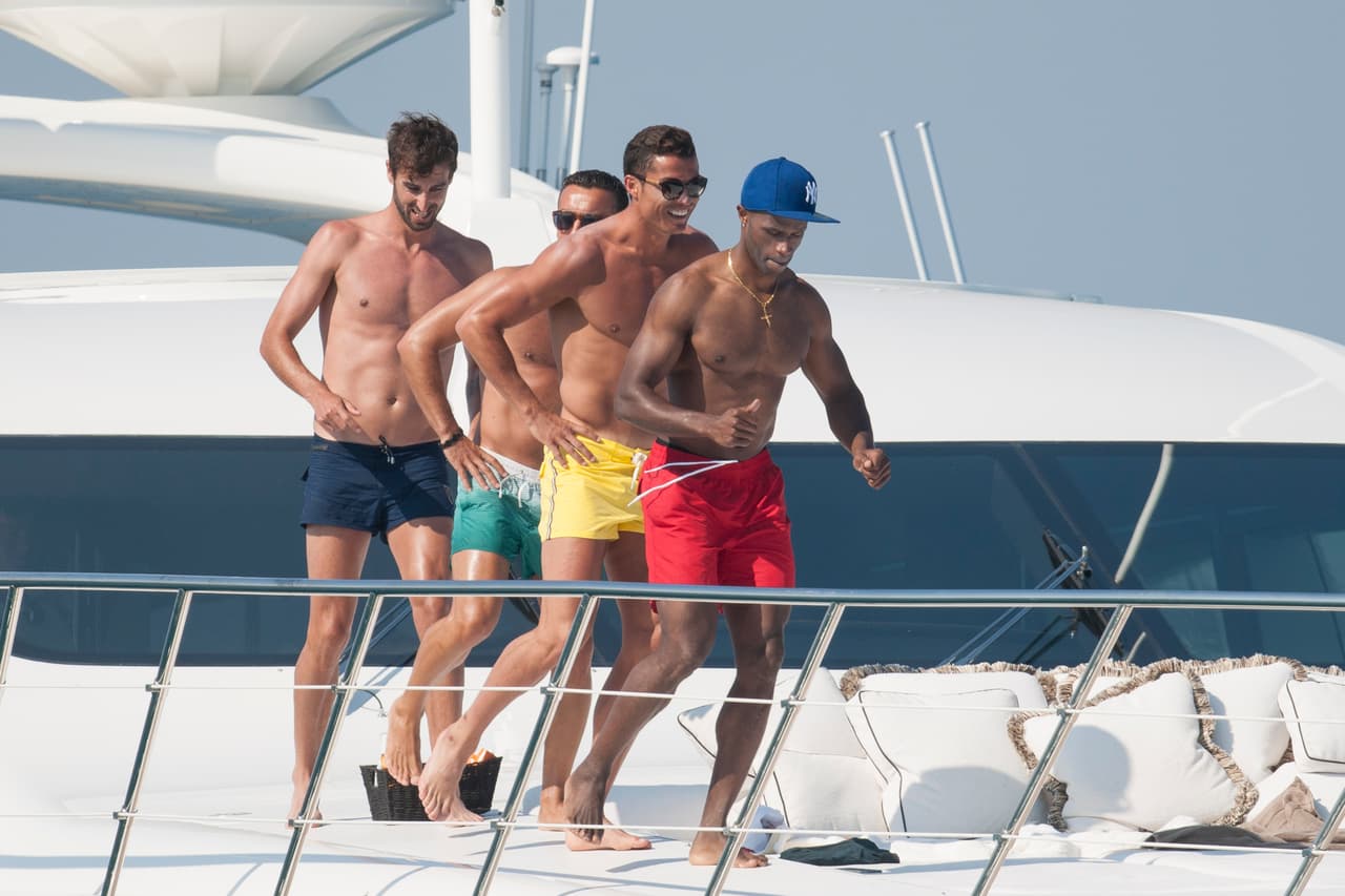 Y ellos se divierten así...