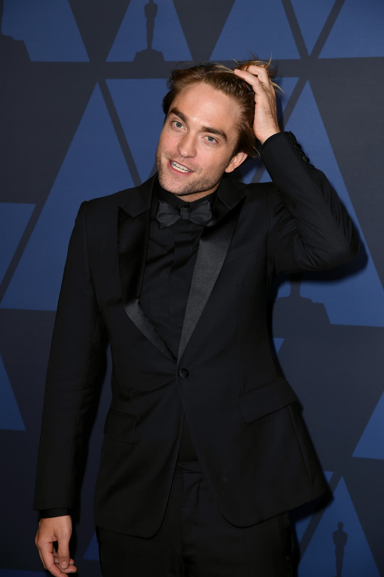 El encargado de dar a conocer el resultado de este 
<b>análisis científico</b> fue el 
<b>cirujano estético facial</b> de Harley Street, Julian de Silva, quien difundió una lista con
<b> <a href="http://www.dailymail.co.uk/femail/article-7962219/Robert-Pattinson-handsome-man-world-according-science.html" target="_blank">los 10 hombres cuyos rasgos faciales se acercan más a la idea de la perfección griega</a>. </b>