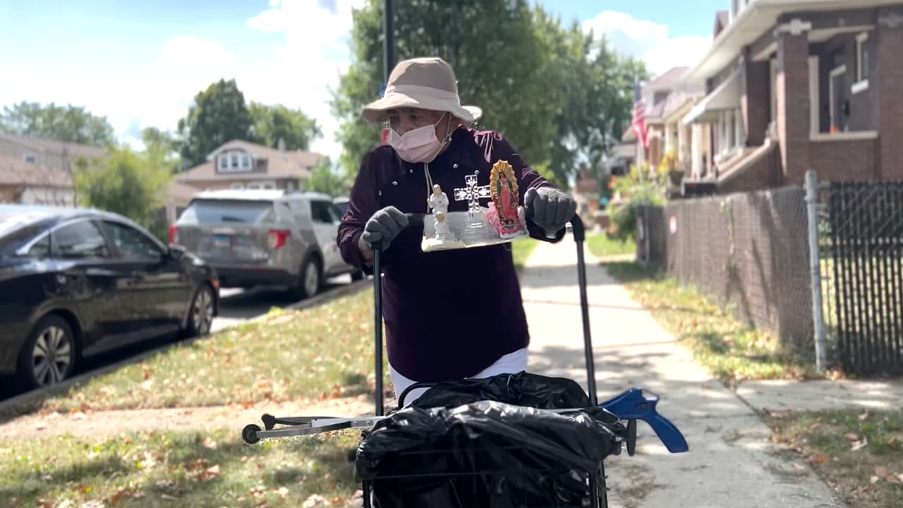 Carmen del Real: la abuelita de Cicero que encontró en la labor comunitaria una cura para la depresión