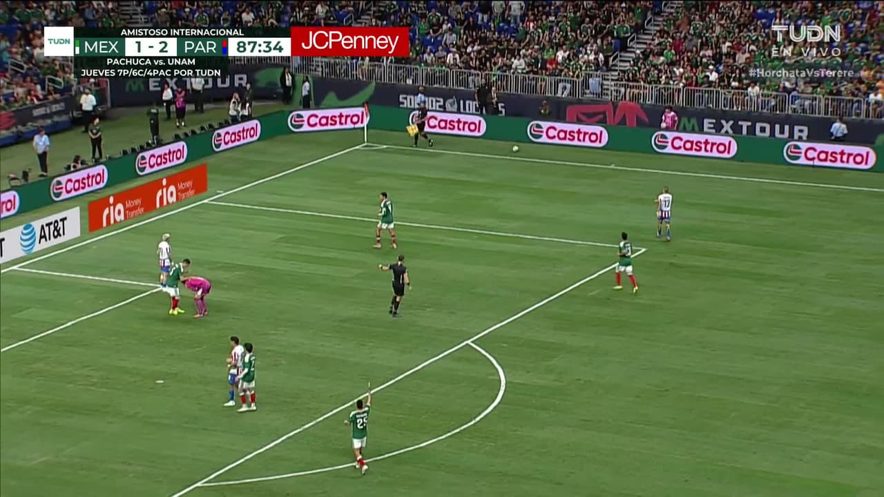 ¡TIRO ATAJADO! disparo por Julio Enciso.