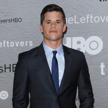 Charlie Carver, actor de 'Teen Wolf', develó su homosexualidad por medio de un mensaje en su cuenta de Instagram.