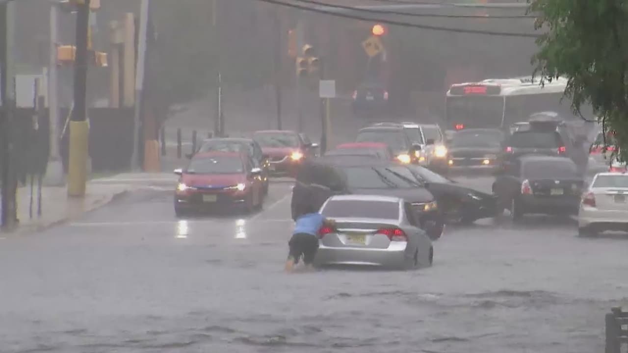 Tormenta Tropical Fay se debilita a medida que se mueve a través de Nueva Jersey
