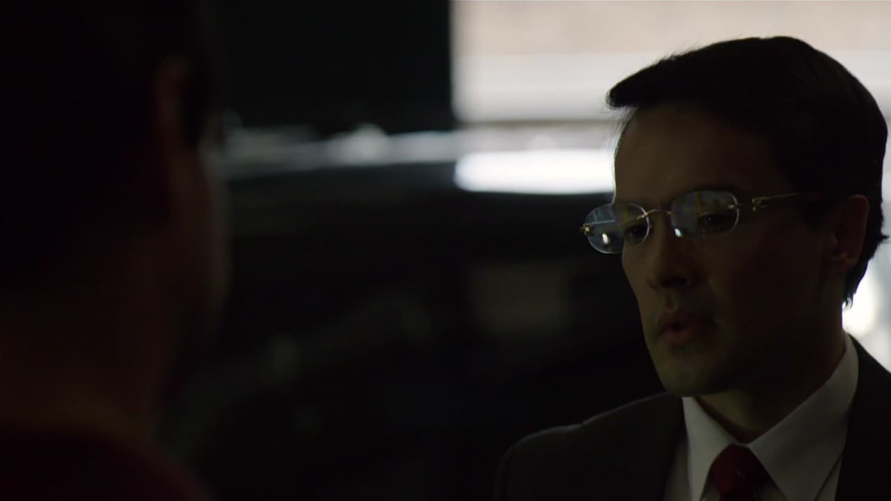 Luego de encarar a los familiares de los jóvenes asesinados, el alcalde fue secuestrado por ‘Los GAFES’ y llevado ante ‘El Chapo’. Joaquín Guzmán lo amenazó con terminar su carrera política y bañar de sangre Ciudad Juárez si se negaba a cooperar.