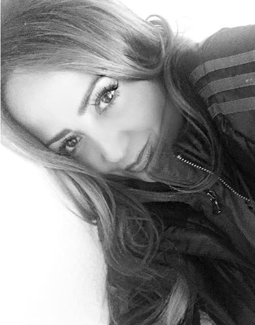 Después de un largo día, sabe consentirse.