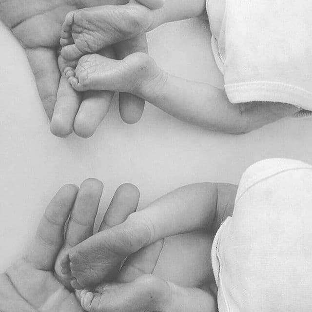 Sus orgullosos papis no paran de compartir tiernas fotos de los peques.