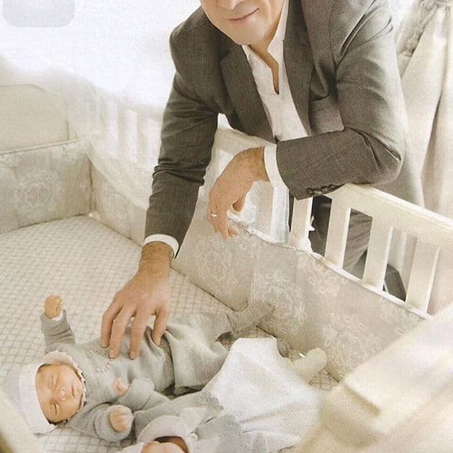 Ojalá que pronto pueda cargar a sus hermanitos.