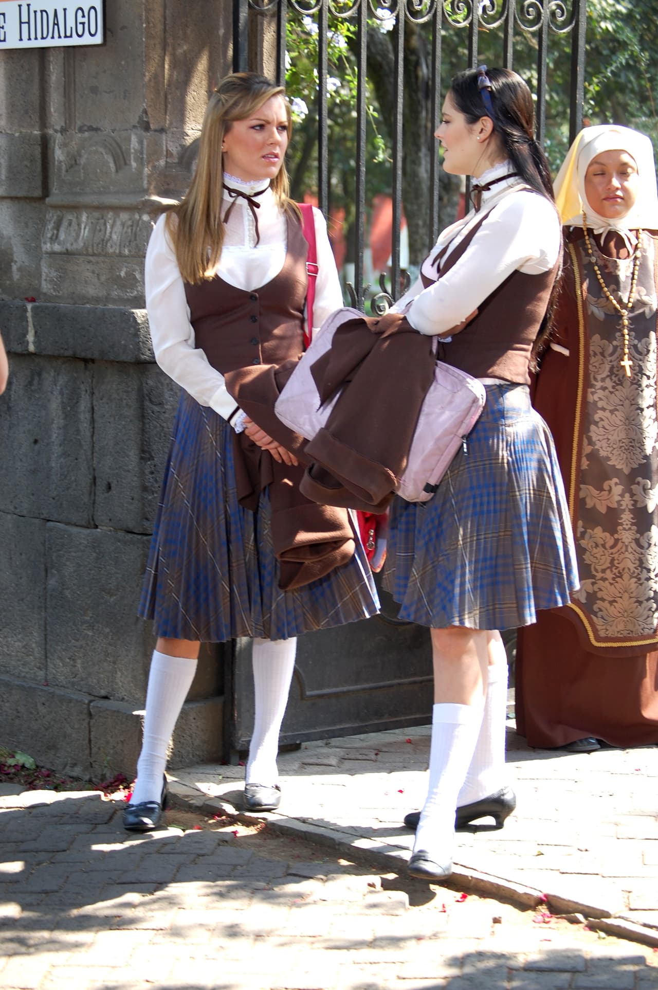 Dijo que aunque estaba muy agradecida con Televisa y los productores, que siempre la trataron muy bien, la televisión era un medio muy desgastante: "El medio es muy pesado, perdí varias etapas en mi vida. Estuve muy enferma, de colitis nerviosa, migrañas, sigo en recuperación", señaló.