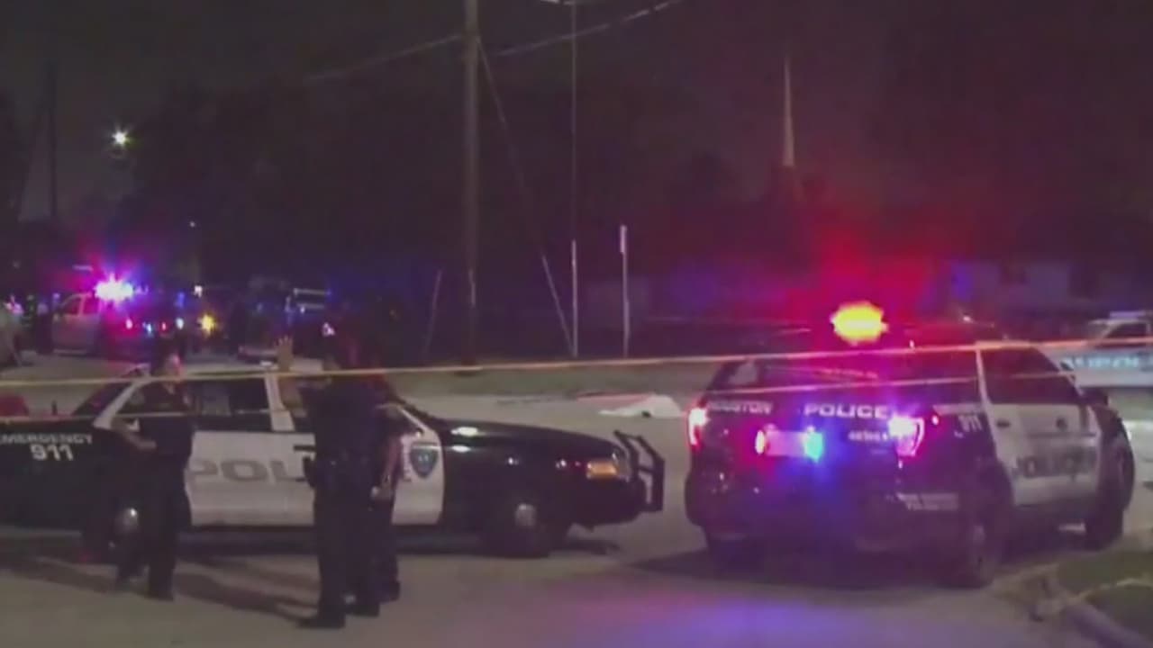 Reporte: policías van al rescate de una persona, pero terminan arrollando y matando a un ciclista