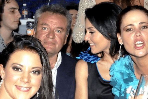 En octubre de 2011, Angelique confirmó su noviazgo con 'El Güero' Castro, quien es 28 años mayor que ella: "Me estoy dando la oportunidad y ojalá funcione, los dos estamos contentos", dijo al programa Hoy.