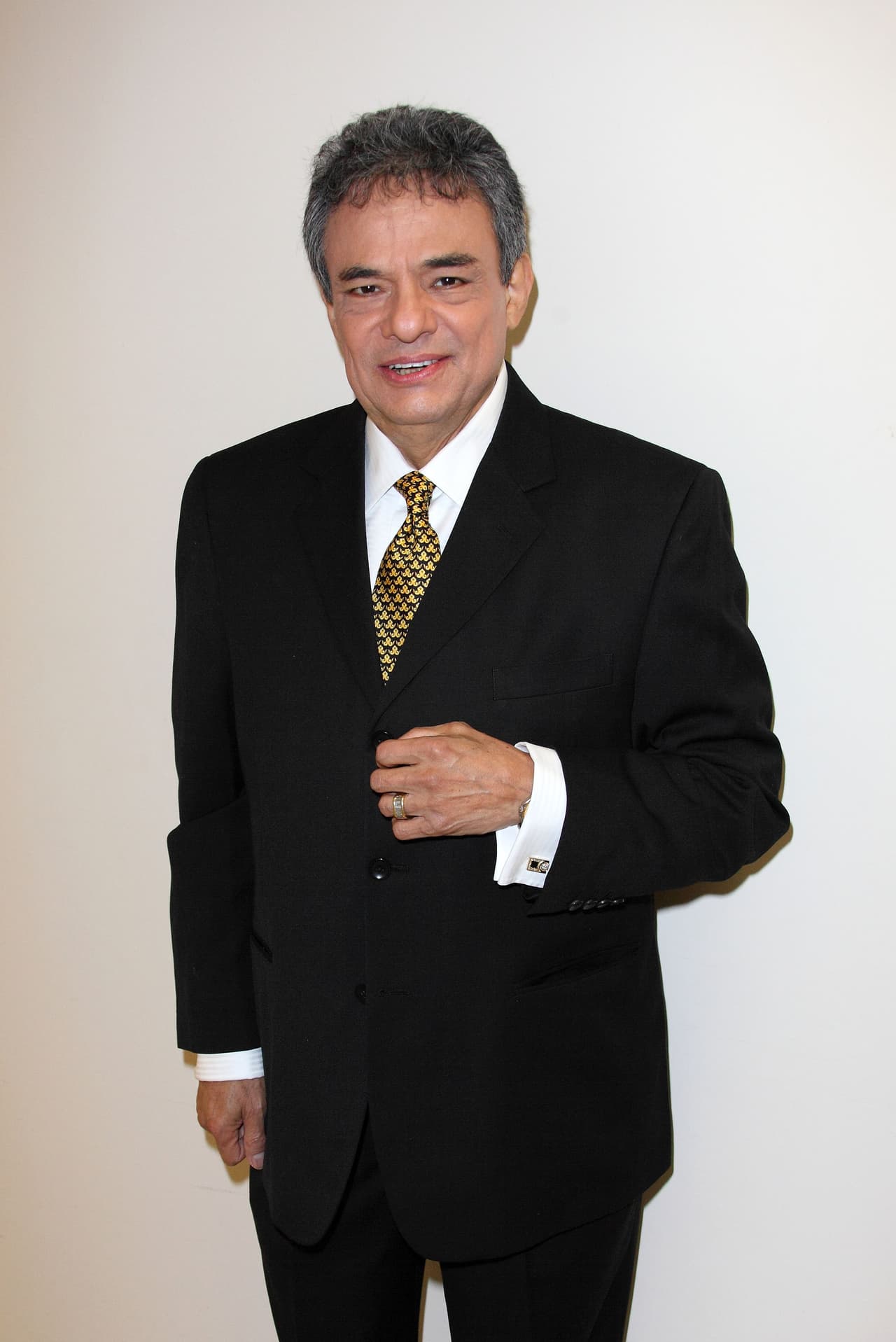 "Pues los amigos de la colonia eran unos niños que andaban en la calle que tomaron alcohol desde muy chiquitos porque en su casa siempre había alcohol [...] para el papá, pero los chamacos agarraron la onda y la mamá no lo veía o no lo quería ver por el sufrimiento que había en su casa".