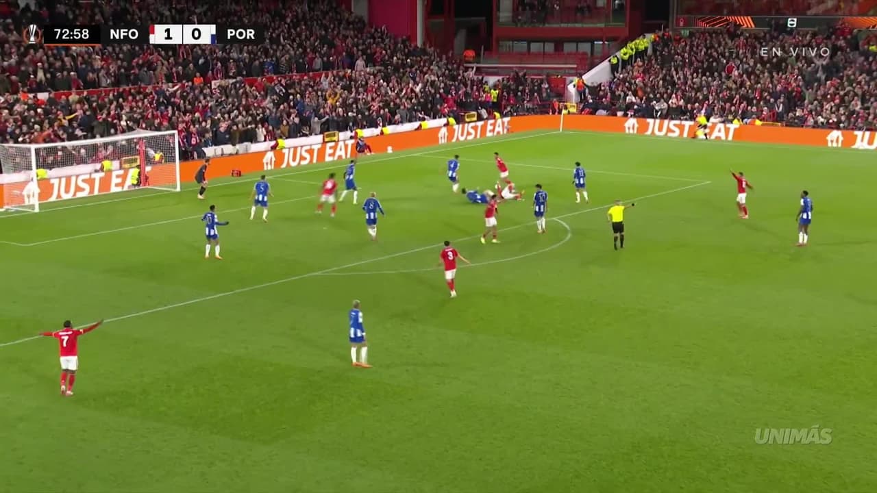 ¡GOL DE IGOR JESUS! Nottingham amplía la ventaja ante Porto con un penal perfectamente ejecutado