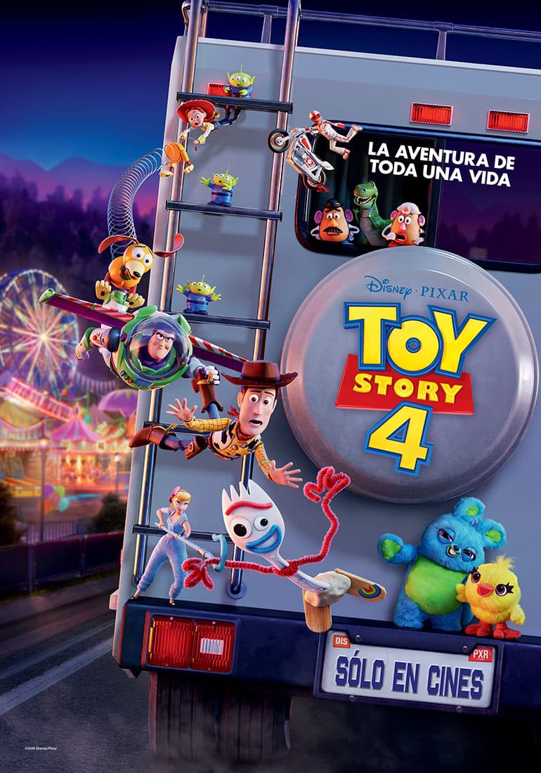 Los personajes viven aventuras increíbles.