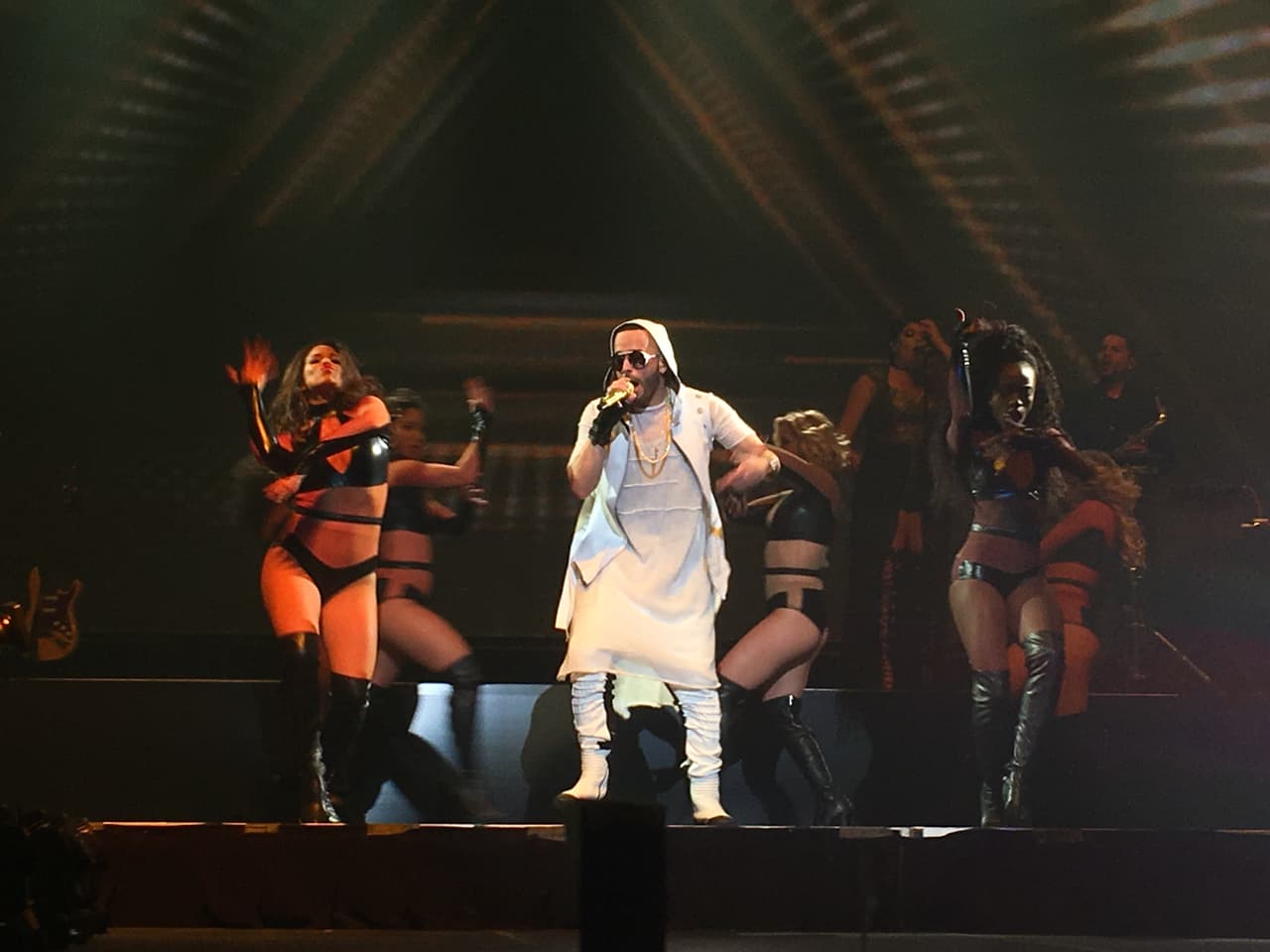 Yandel arranca su gira Dangerous Tour en San Juan con invitados como Wisin y J Balvin