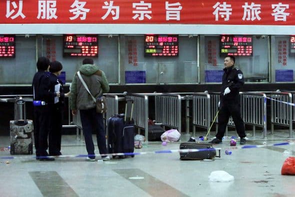 Un grupo terrorista mató a cuchilladas a 34 personas en una estación de tren en China.