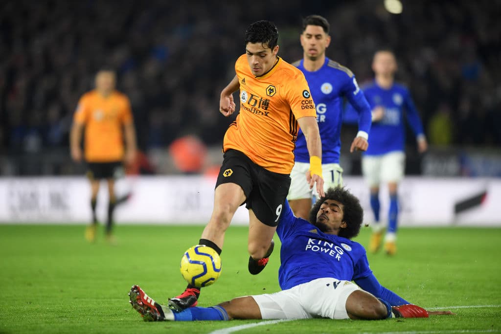 Raúl Jiménez jugó los 90 minutos en el empate sin goles del Wolverhampton con el Leicester City. Los Wolves están en séptimo lugar con 36 puntos, a cuatro puntos de Europa League y a cinco de Champions League. Raúl ha marcado 11 goles.