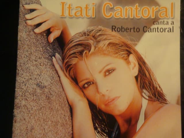 Itatí lanzó su único disco en el 2004 titulado 'Itatí Cantoral canta a Roberto Cantoral', el cual no fue bien recibido por el púlbico. Aunque su mayores logros han sido en el rubro de la actuación, la exesposa de Eduardo Santamarina no ha quitado el dedo del renglón dentro de la música en comedias musicales como 'Cabaret', 'Aventurera', 'Dulce Caridad' y recientemente 'Mame'.