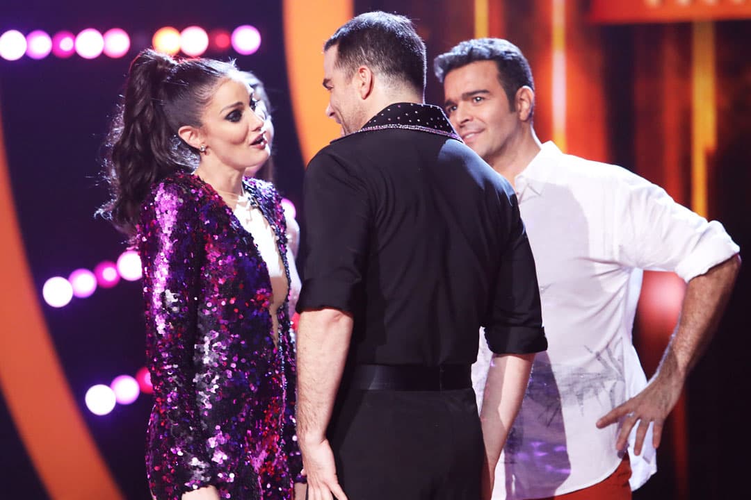 La ex reina de belleza se encontraba muy emocional por haber dado un bajo rendimiento en su primer baile.