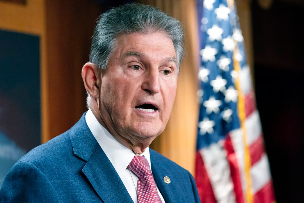 Manchin plantea dudas sobre el proyecto de seguridad social de Biden y complica el camino hacia la votación en la Cámara Baja