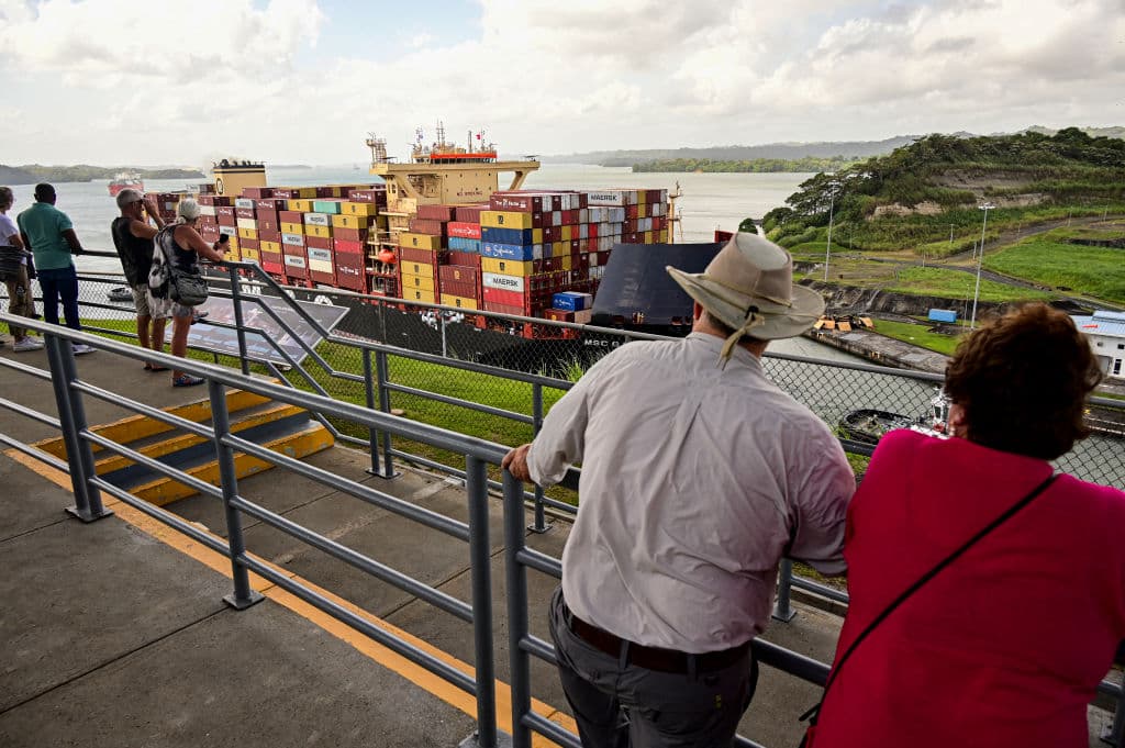 Panamá tacha de falsedad que hubiera un acuerdo con el Departamento de Estado para eximir de peajes en el Canal a los barcos del gobierno de EEUU