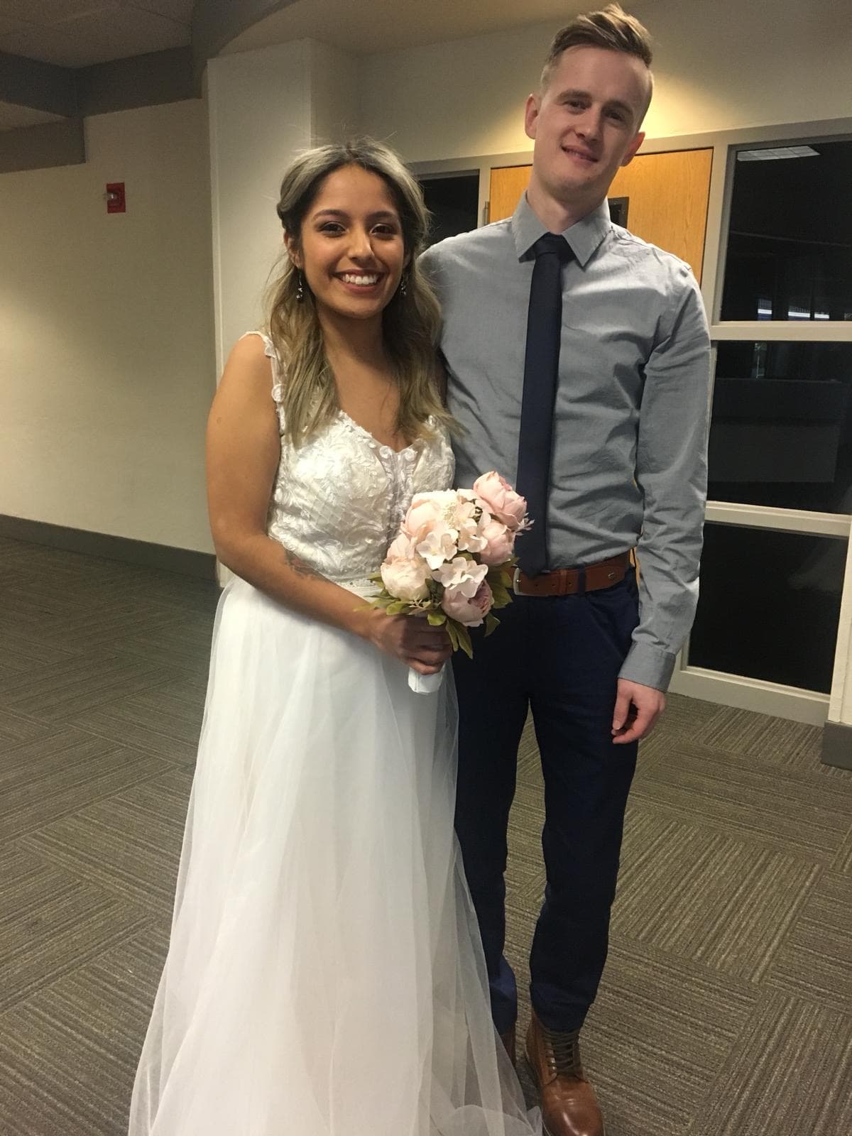 Se estima que así como ellos, otras 70 parejas se casaron en el Día de San Valentín. Y eso que Myriam pensó que podía salir corriendo después de la primera cita, según ella misma cuenta.