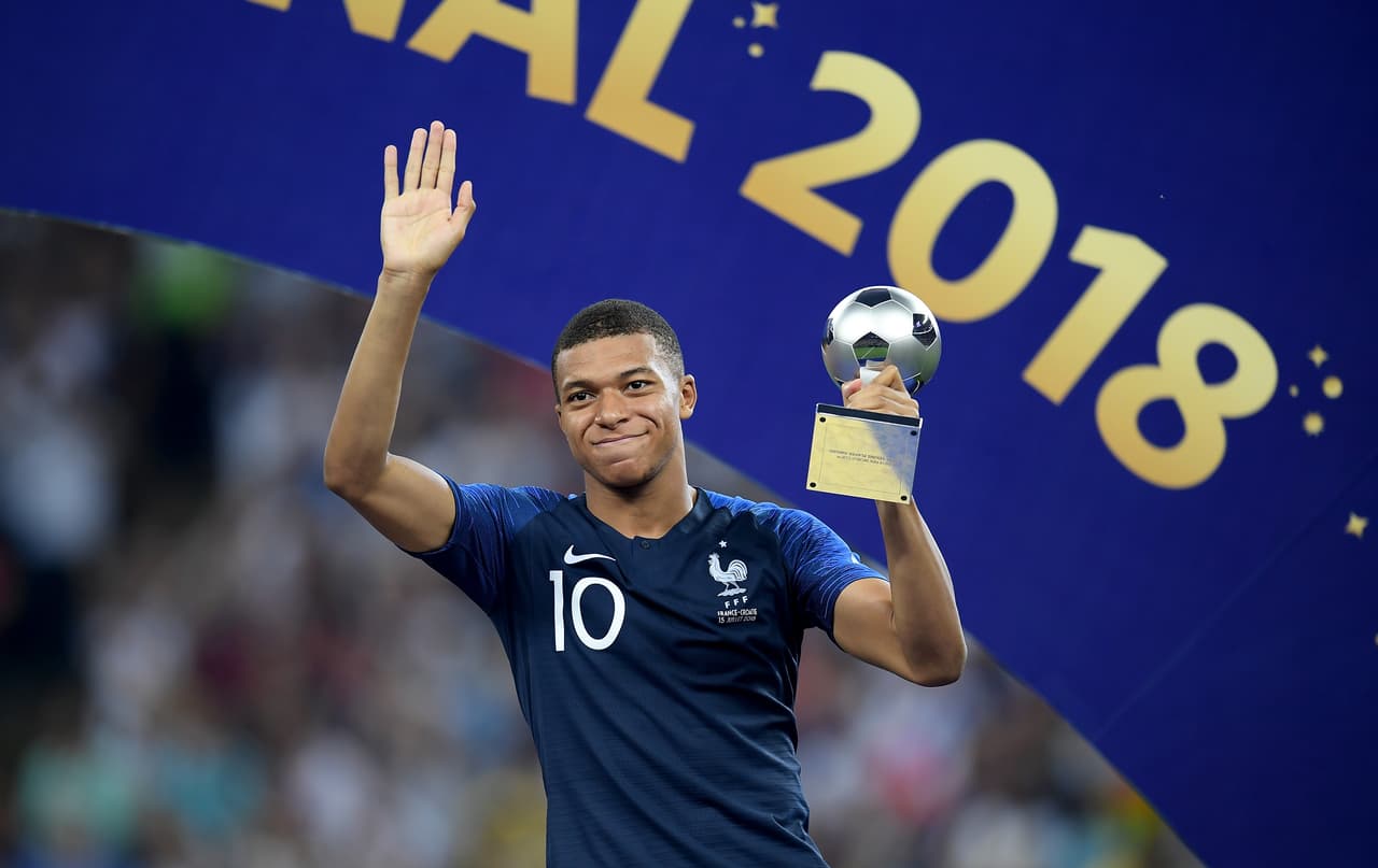 Fue comparado con Pelé, quien ganó la Copa del Mundo a los 17 años.