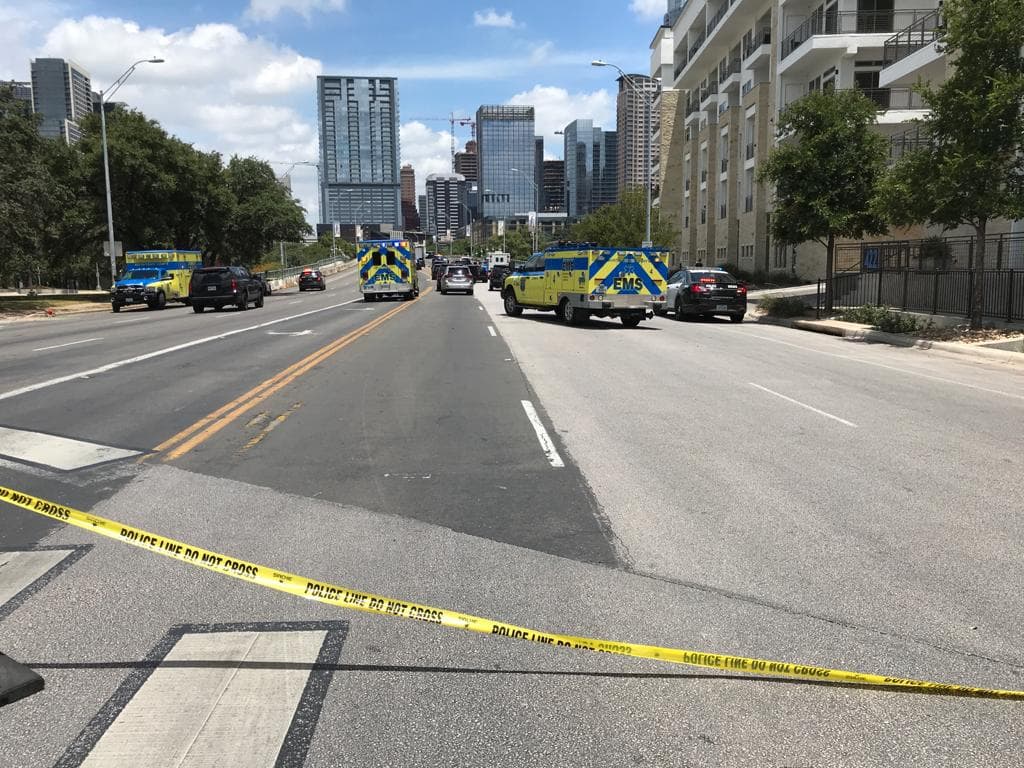 Según las autoridades, tras una persecución la mujer se negó a salir de su automóvil.