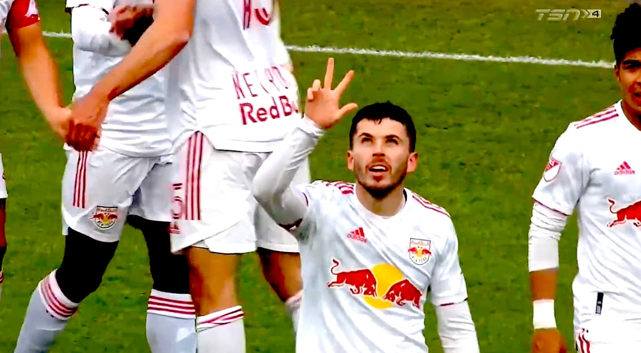 ¡Tarde de ensueño! Lewis Morgan aprovecha un contragolpe y marca un hat-trick