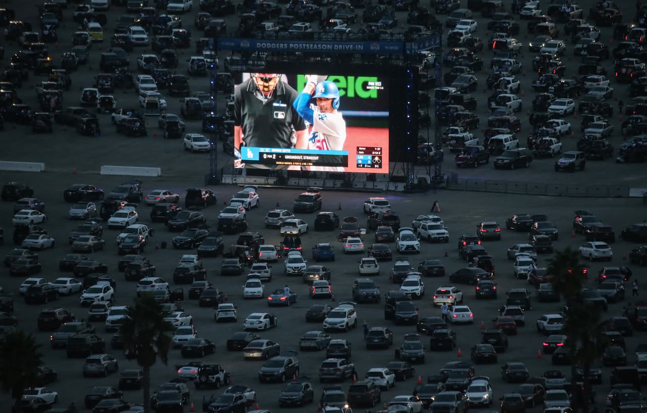 Las entradas para disfrutar en la sede local se agotaron desde la semana pasada y los requisitos para los asistentes incluyeron: uso obligatorio de mascarillas y guardar la distancia social debido a las limitaciones impuestas por el coronavirus.