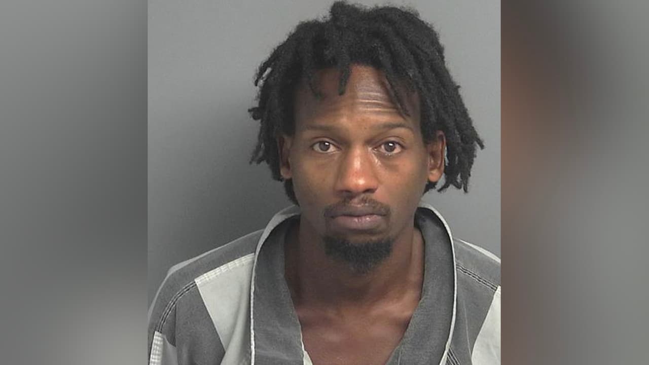 Jason Bernard McBride - Posesión de un arma de fuego.