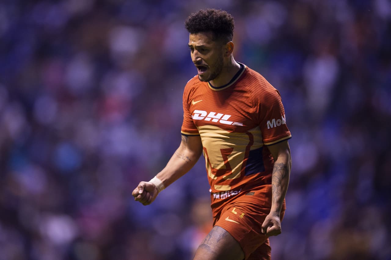 Rogerio empató el juego antes del fin del primer tiempo.