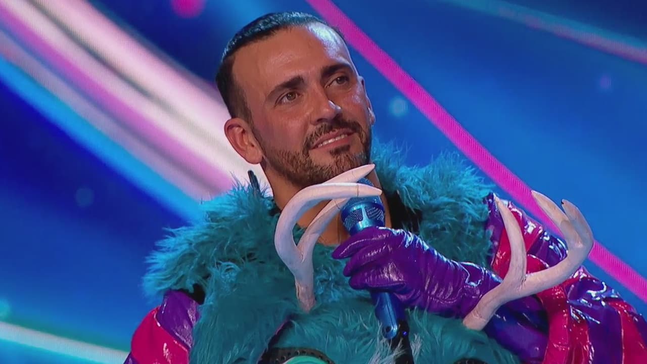 Por lo que fue momento de que el personaje se retirara la máscara y revelara su verdadera identidad, que fue nadie menos que el actor Ricardo Margaleff, quien se mostró muy emocionado por participar en el show.