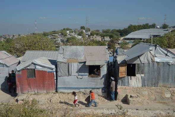 Pero muchos de ellos temen que los edificios que los rodean puedan derrumbarse.Crédito: Evelyn Baker, Fusion