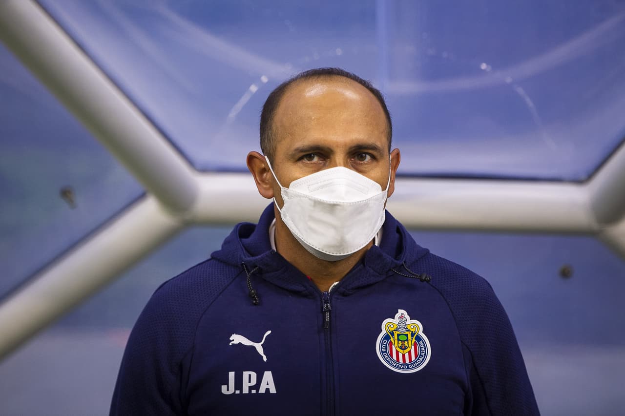 Juan Pablo Alfaro llegaba como cuarto de la tabla con su equipo.