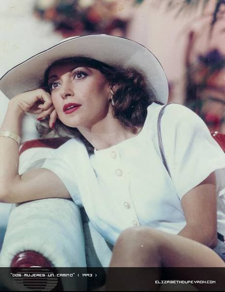 Dupeyrón cree que 
<b>su enfermedad fue provocada por los medicamentos </b>que tomó para controlar su ansiedad y falta de sueño.
<br>