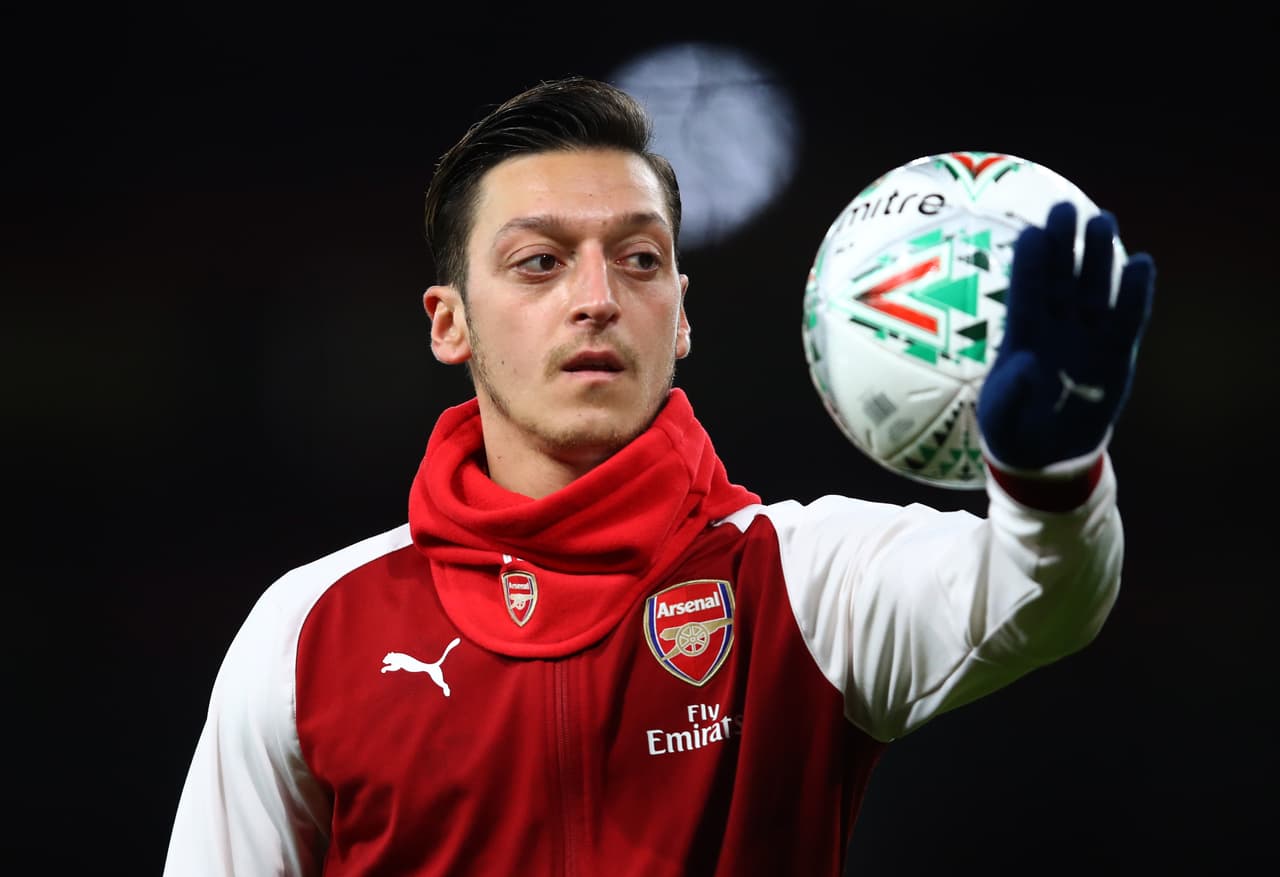 Özil amplía contrato con el Arsenal hasta 2021, según la prensa