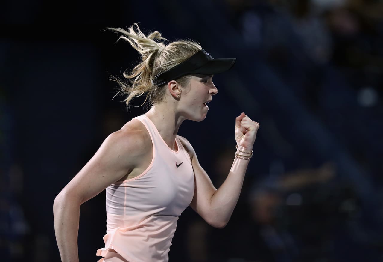 La ucraniana Elina Svitolina, primera favorita y cuarta del mundo, conquistó por segundo año consecutivo el torneo de Dubai tras imponerse en la final a la rusa Daria Kasatkina por 6-4 y 6-0.