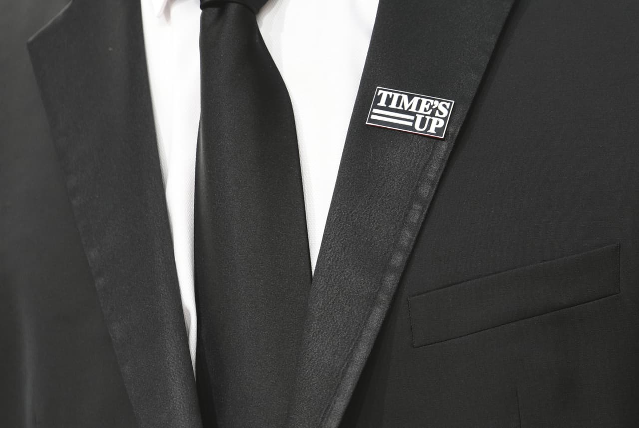 El pin de Time's Up, la iniciativa contra el acoso sexual que protagonizó la gala. Muchos lo usaron para mostrar su solidaridad.