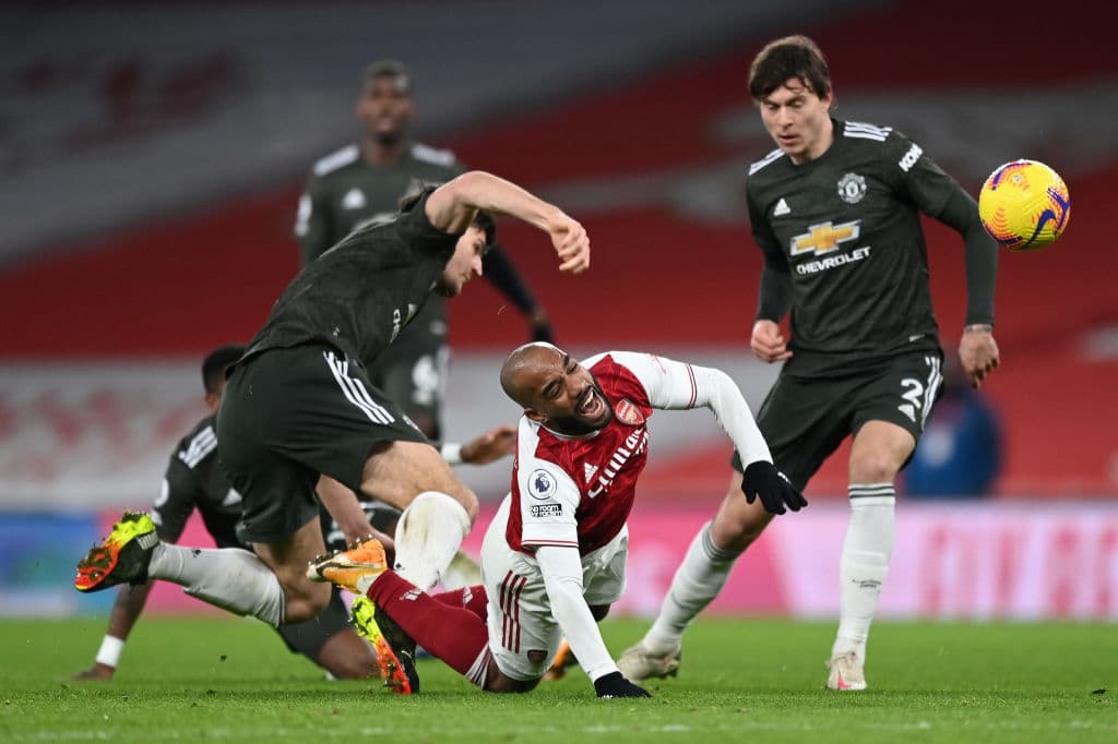 El empate sin goles ante Arsenal, dejó al Manchester United con 41 unidades en el segundo puesto de la tabla; Arsenal llegó a 31.