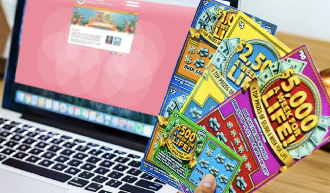  Mujer de Florida gana 1 millón de dólares en juego de raspadito