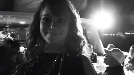 El videoclip compartido por Juan Ángel obtuvo diversos comentarios, así como el 'Me gusta' de celebridades como Angela Aguilar y Jacqie Rivera quien escribió: "La extraño mucho. ¡Qué hermoso video, hermano! ¡Me encanta! Gracias".