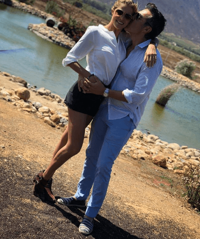 Por su parte, Thuany Martins también ha demostrado estar muy enamorada del actor. Recientemente publicó esta fotografía y escribió: "Déjame abrazarte para siempre...", a lo que el comediante respondió en un comentario: "¡Para siempre mi amor!".