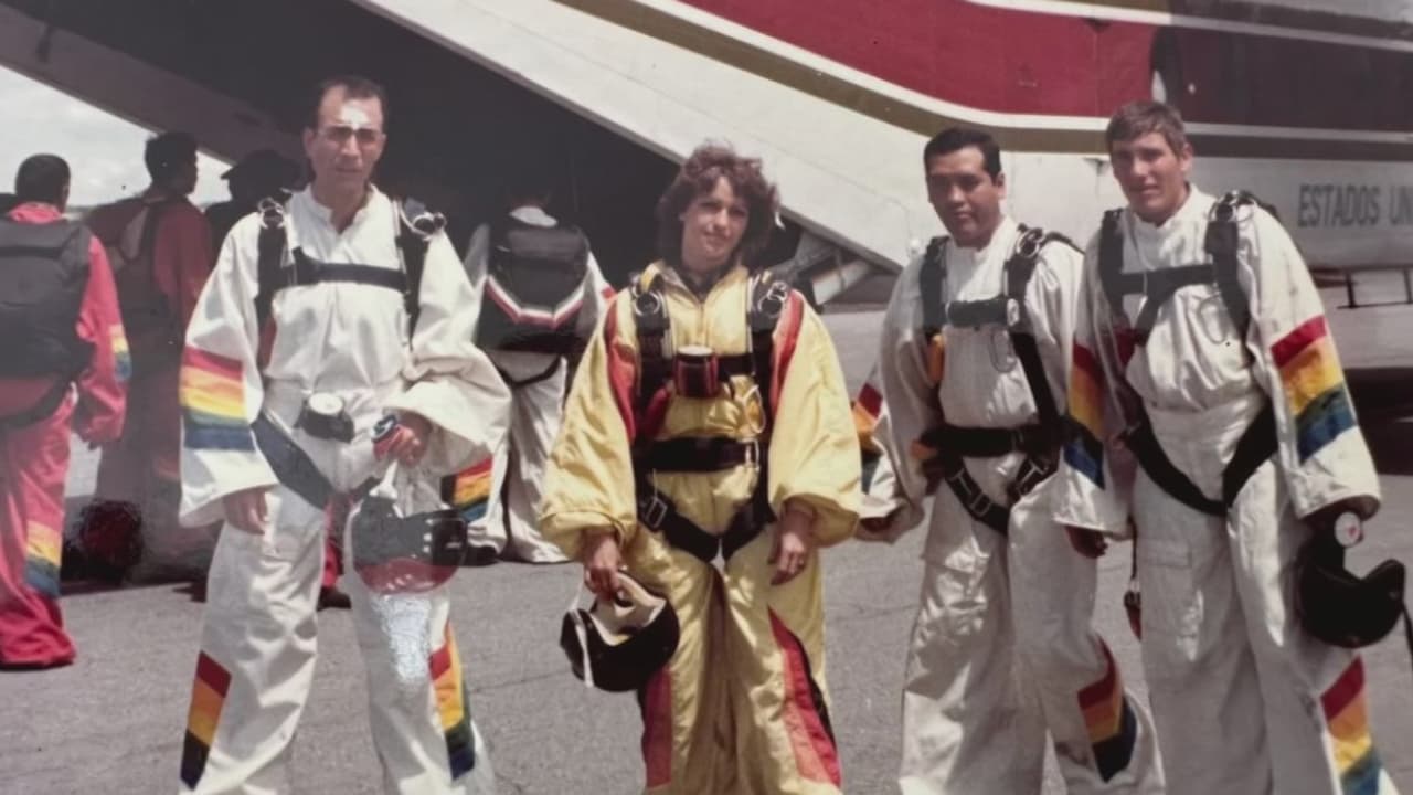 Su paracaídas tuvo problemas y por poco muere: ella nos cuenta lo que aprendió de esa experiencia