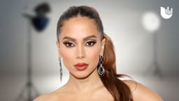 Anitta posa desnuda y con un sensual bronceado para Vogue Brasil