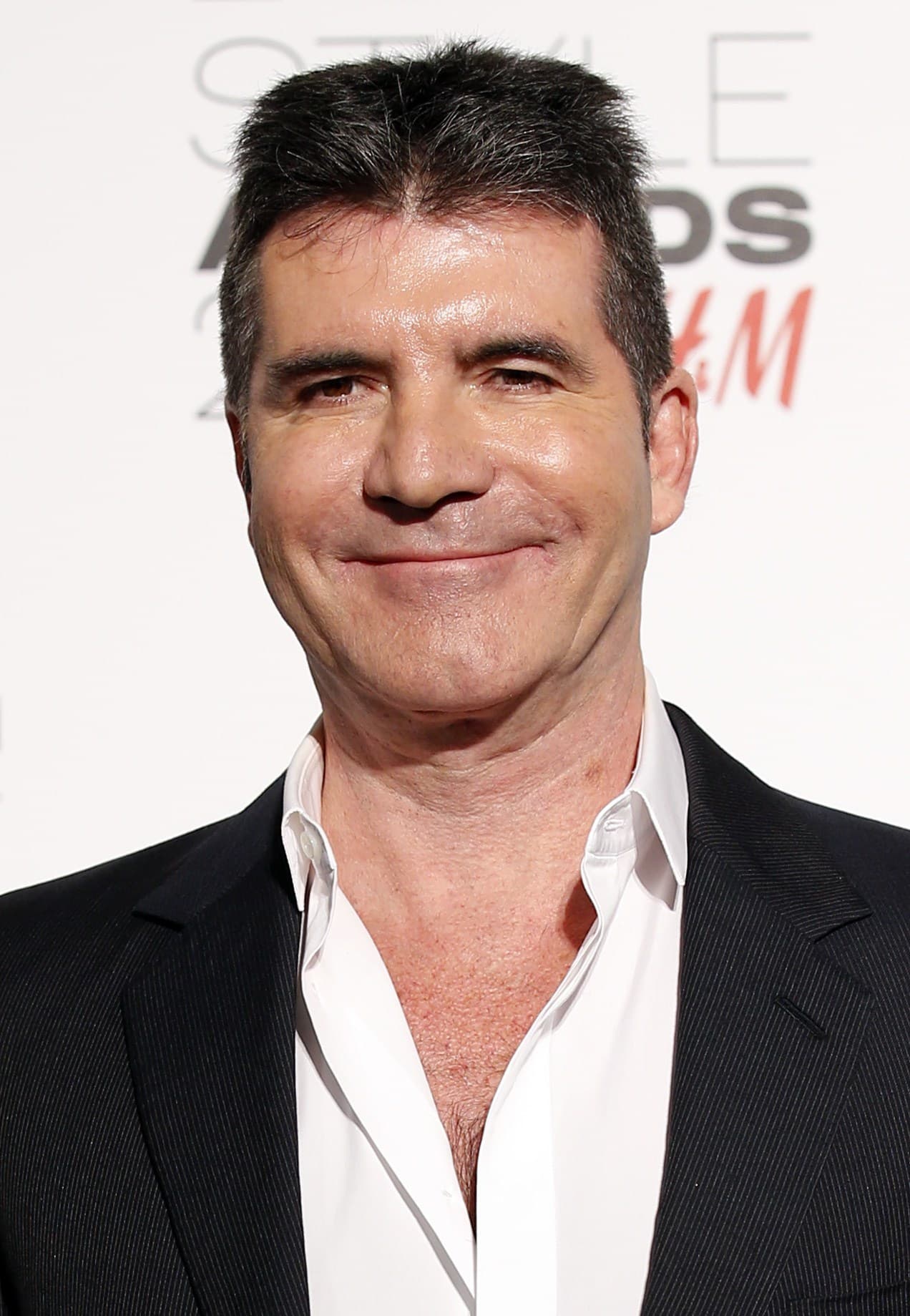 A principios de agosto pasado se supo del caso de 
<b><a href="https://www.youtube.com/watch?v=F70__YPJ34g" target="_blank">Simon Cowell</a></b>, quien es uno de los jueces del show 'America’s got talent'. 
<br>